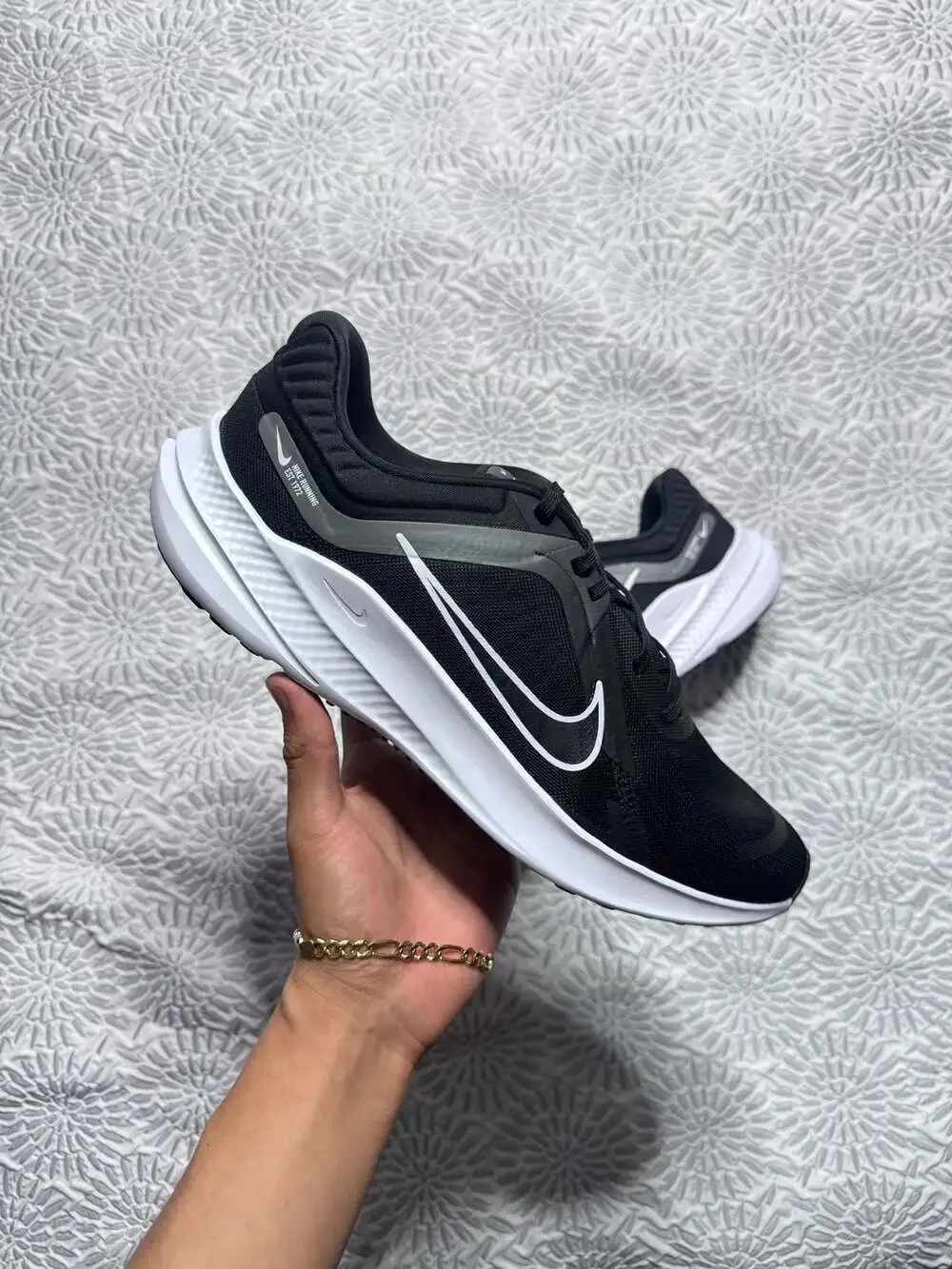 Nike Quest 5 Black Smoke Grey Dark Smoke Grey White Men's 12 DD0204-001